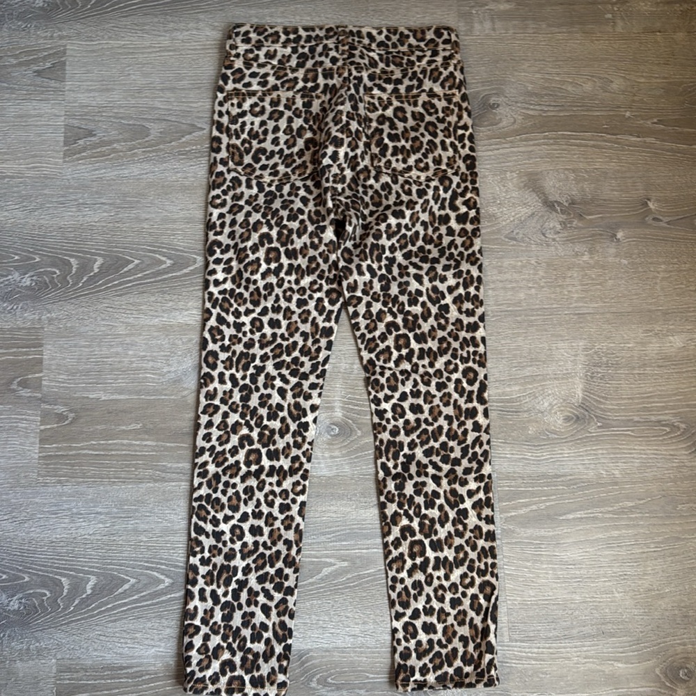 VERONICA BEARD Debbie Leopard Button Front Skinny… - image 3